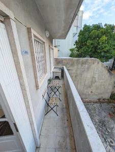 Charming DOurique 3-Bedroom Apartment with Private Balcony in Central Campo de Ourique, Lisbon