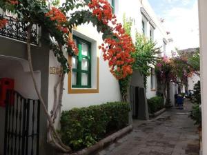 One bedroom Marina apartarment by El Sirocco