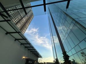 Sunsuria Forum SOHO by Amani Home Free Wifi 200mbps, Netflix