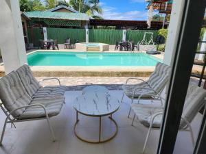 JMC6 Villa Bolod Panglao Bohol - Sweet Caroline Travel Hub - 4hvězdičkové hotely ve městě Panglao