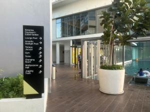 Sunsuria Forum SOHO by Amani Home Free Wifi 200mbps, Netflix