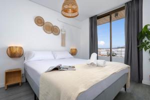 Apartamento con terraza y vistas al mar - Nogalera II by Rent Me