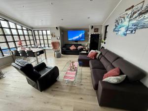 Discover Iceland Private Lodges Two Houses