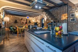 Villa Cypress & Olive House CKK 178