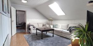 Nummen Ullakko, Vanhan Rauman kupeessa