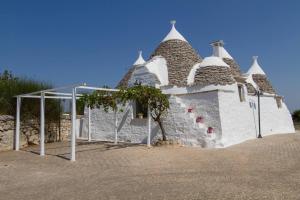 Authentic Apulian Trullo Near Martina Franca
