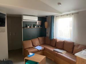 La Plage 4 étoiles emplacement C04 8 personnes 3 chambres 2 SDB