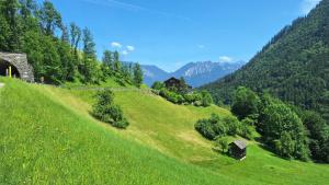 Ferienwohnung Jägerheim - 3hvězdičkové hotely ve městě Bürserberg