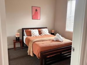 CBD Townhouse ,Close to Beach, Harbour, Bars, Restaurants