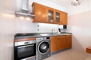 Sea Breeze Of Alporchinhos