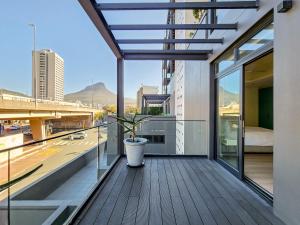 2 BDR in the heart of the gardens area - MNT views