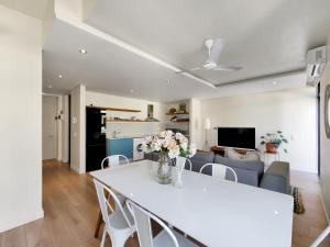 2 BDR in the heart of the gardens area - MNT views