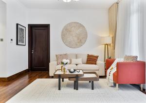 2BR Downtown Dubai 5 Min Walk to Dubai Mall & Burj