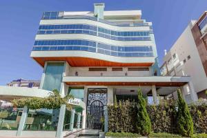 Ampla Cobertura Duplex na Praia de Canto Grande