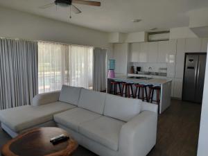 Descanso en Tortugas, Villas La Mar Monterrico