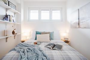 Prague Days - One Bedroom Apartment with AC and Workspace in Holešovice