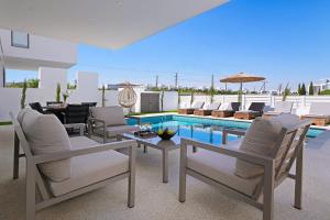 Princess Zena Luxury Villa - Large Pool