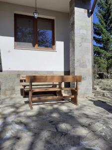 The Old Walnut House