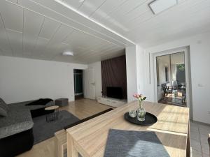 Geräumige Ferienwohnung Nähe Bodensee & Allgäu mit 3 Schlafzimmern