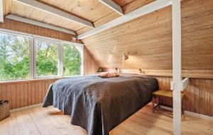 Lovely Home In Hemmet With Wifi