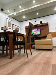 2 separate fully furnished condo units 1BR on the 23rd flr and 3BR penthouse on the 41st flr, with different bookings and daily rates in Ermita, Manila near SLEC,US Embassy, Mall and Parks