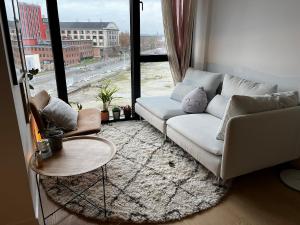Stylish 1-Bedroom Harbourview Apartment in Trendy Sydhavn, CPH