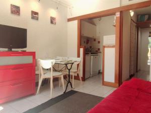 Studio lumineux à Isola, balcon sud, près des pistes - FR-1-292-187