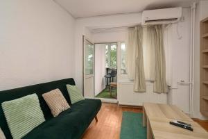 Inviting Studio on Decebal Boulevard in Bucharest