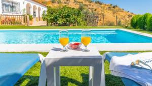 Casa La Sombra de la Parra Antequera - La Higuera by Ruralidays