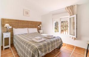 4 Bedroom Amazing Home In Constantina