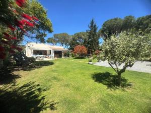 Villa with garden 1000m to 300m from the sea in PULA