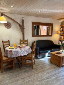 Appartement 2 chambres avec poils à bois