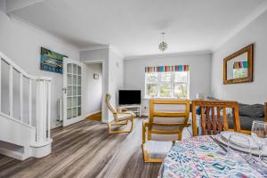 West Wittering Family Cottage Pass the Keys