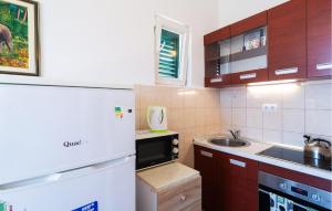 Amazing Apartment In Omis With House Sea View 