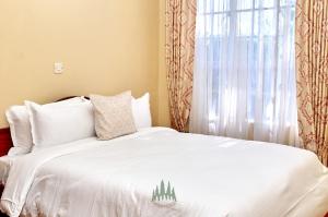 Pinetree Gardens Residence