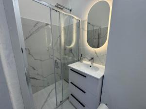 Elegant two-room apartment 5 minutes from Milan Cathedral