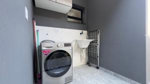 Casa Moderna para Familias com Piscina Churrasqueira Wi-Fi e Ar Condicionado