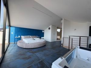 Aurora Rooms and Suite