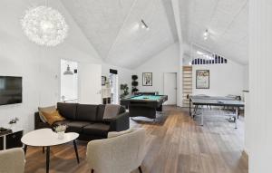 Eight-Bedroom Holiday Home Frederiksværk With A Room Hot Tub 05