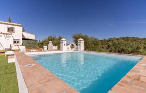 4 Bedroom Amazing Home In Constantina