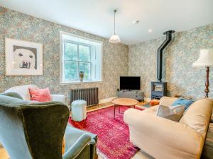 Uk47812 - Wardens Cottage