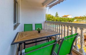 1 Bedroom Cozy Apartment In Banjole