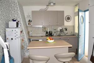 Small House in Belleville Paris