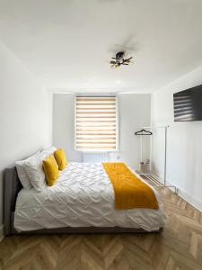 Tottenham City Stays, Opposite Seven Sisters Train Station