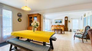 Villa de plain pied à l intérieur des remparts