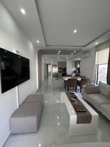 Sia-Serenity Finikoudes Apartment