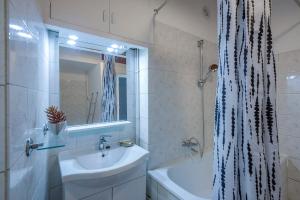 Beautiful studio - view on Notre-Dame de la Garde