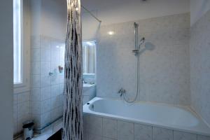 Beautiful studio - view on Notre-Dame de la Garde