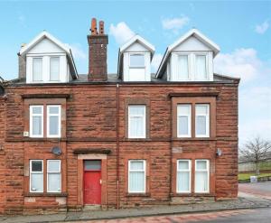 Largs seaside retreat