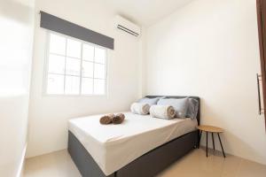 3BR Guesthouse near Panglao - Fenced Villa - Near Pool - Bohol Tours - Fast WiFi